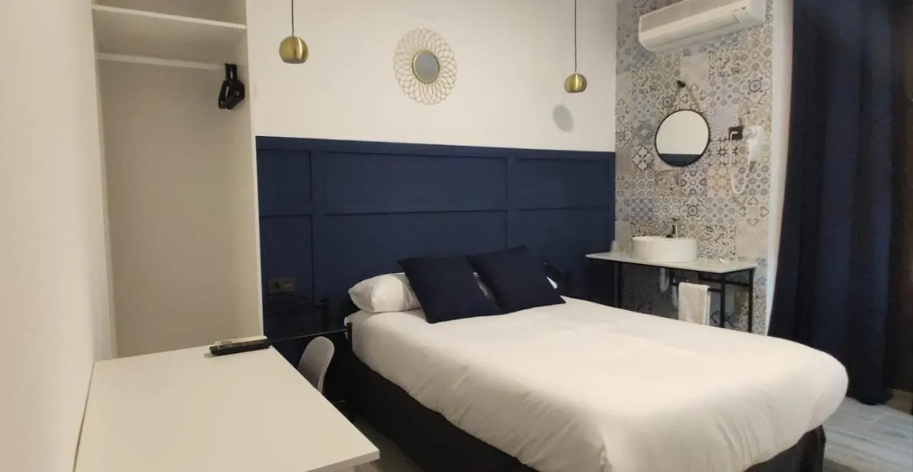 Rooms Los Montes location