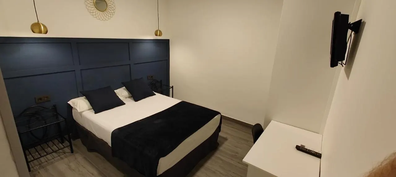 Rooms Los Montes Granada 0*,