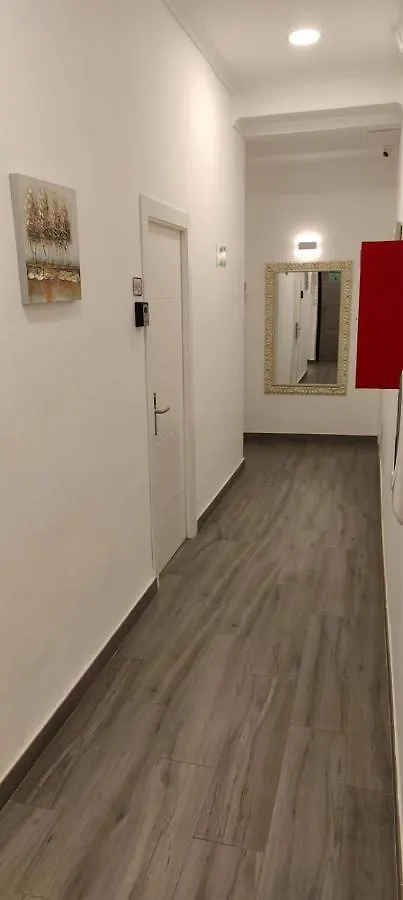 Rooms Los Montes Granada Guest house