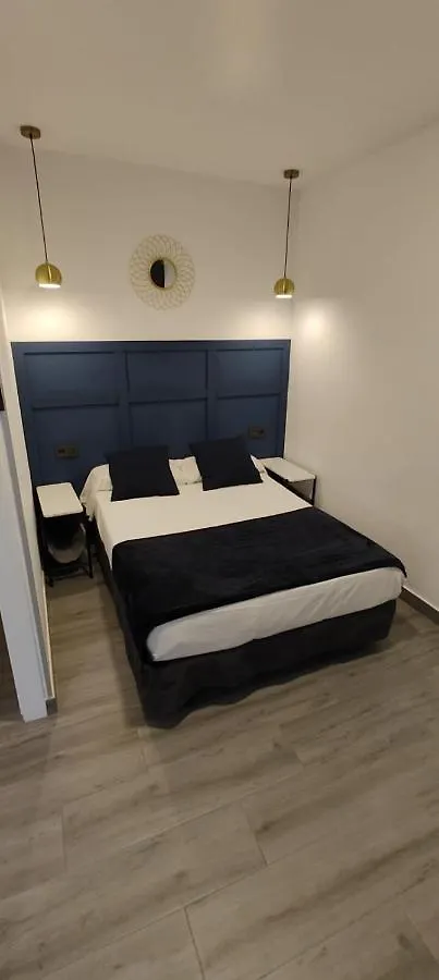 Rooms Los Montes Granada 0*,